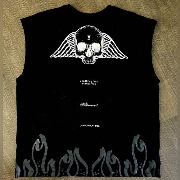 **SOLD** - Picture 1 of 3